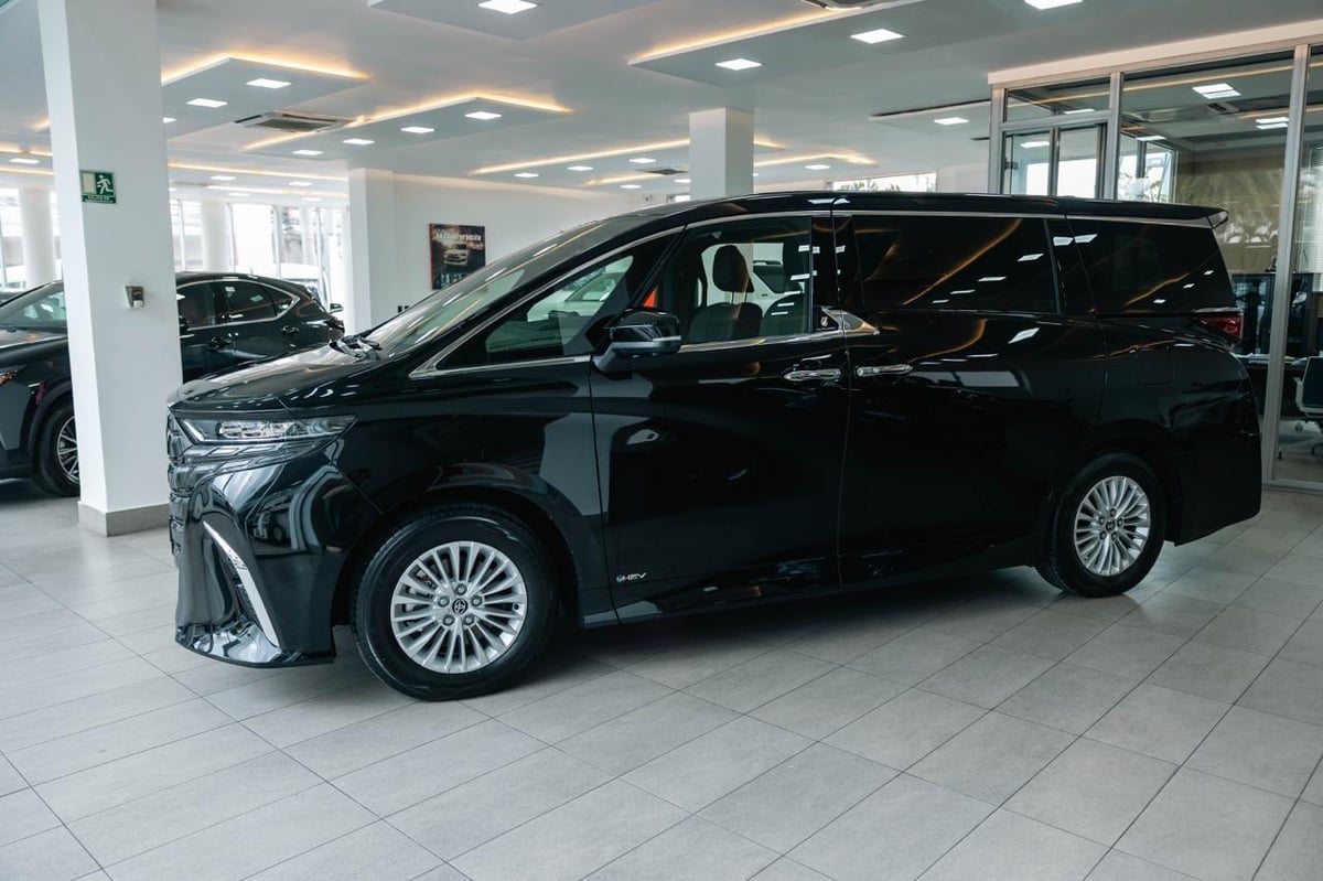 Toyota Alphard Limited Hybrid 2026 en venta - vista principal