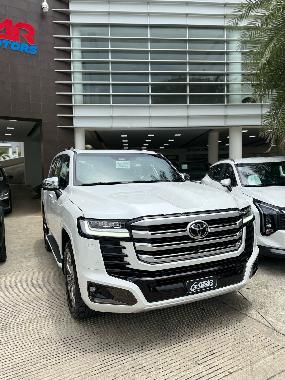 Toyota Land Cruiser 2027 - foto 2 de 7