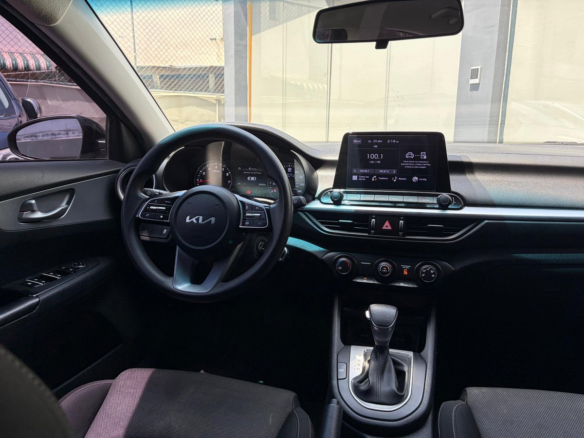 Kia Forte LXS 2022 - foto 4 de 8