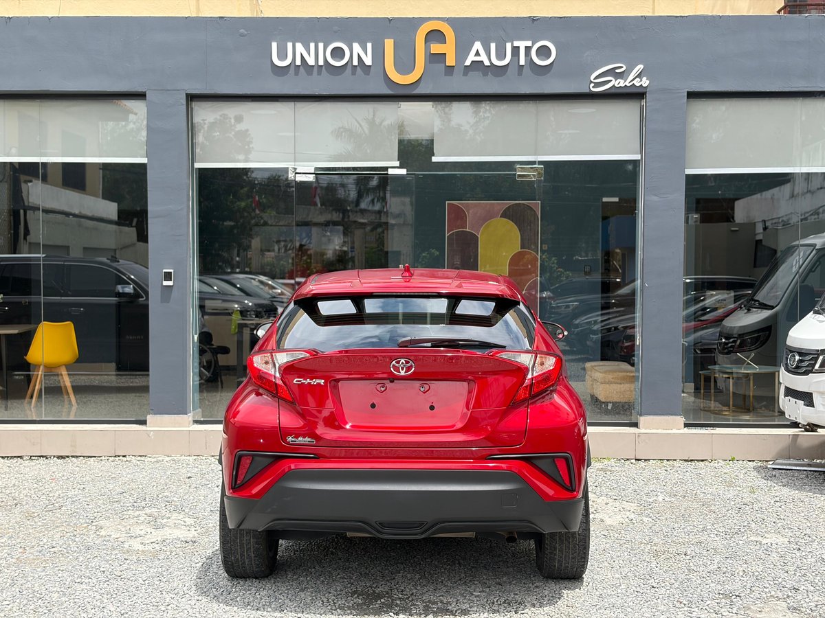 Toyota C-HR LE 2020 - foto 9 de 10