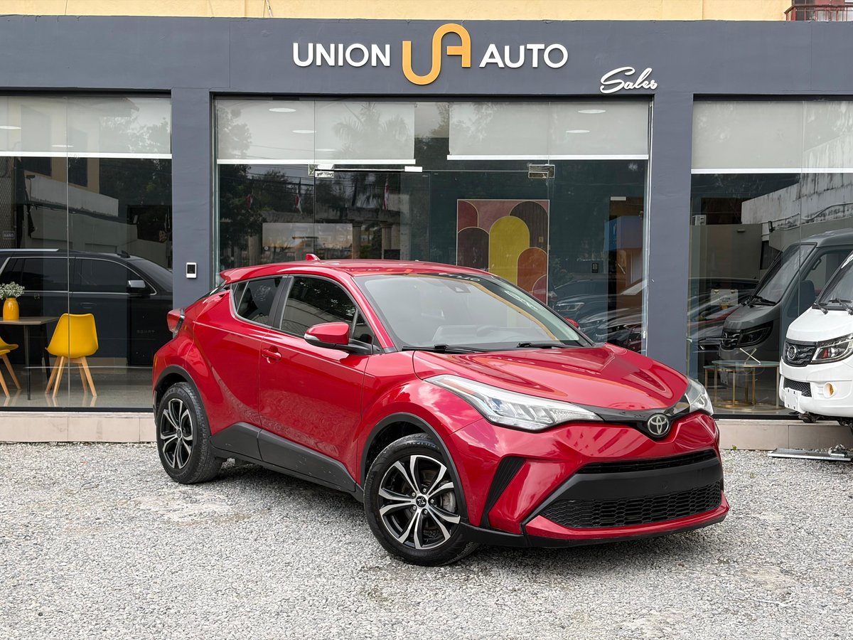 Toyota C-HR LE 2020 - foto 8 de 10