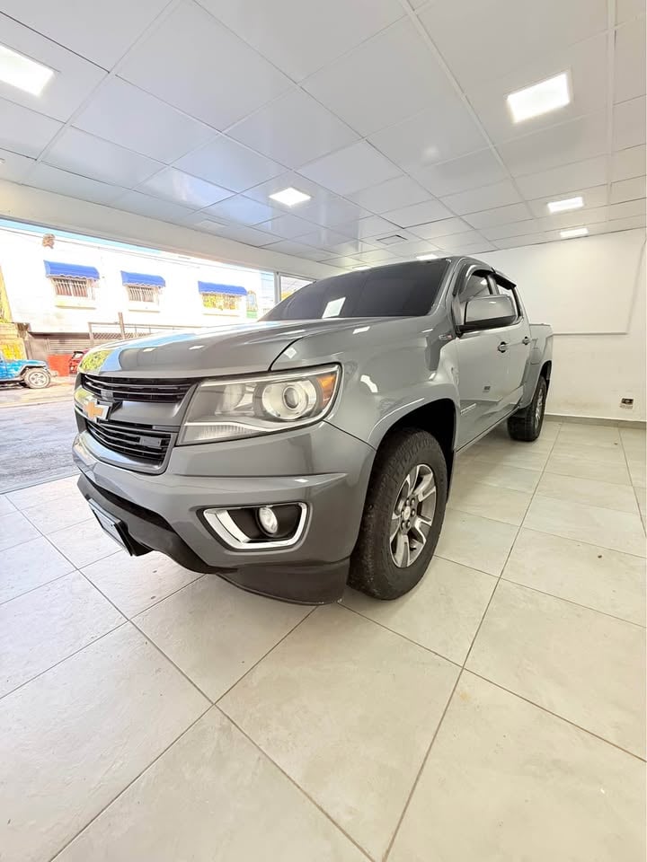 Chevrolet Colorado Work Truck 2018 - foto 2 de 10