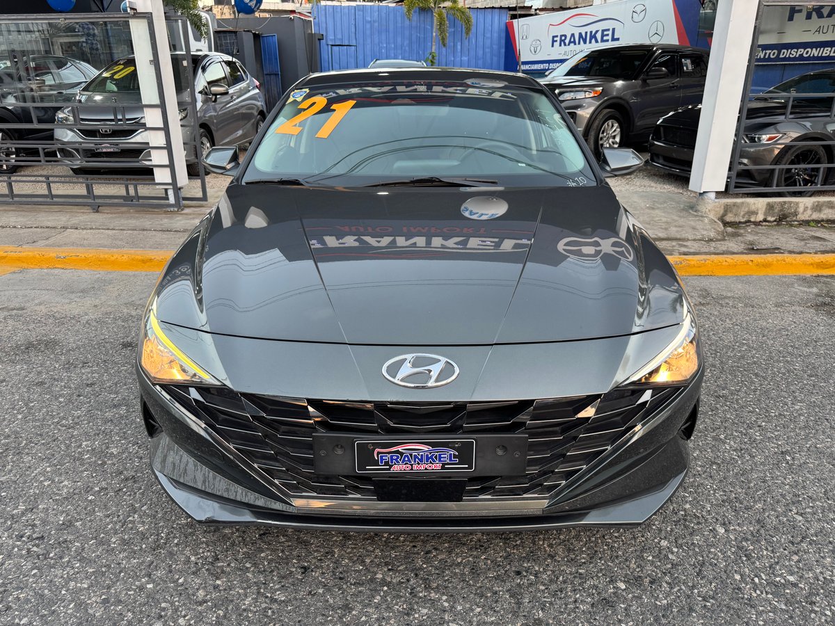 Hyundai Avante LPI 2021 - foto 2 de 9