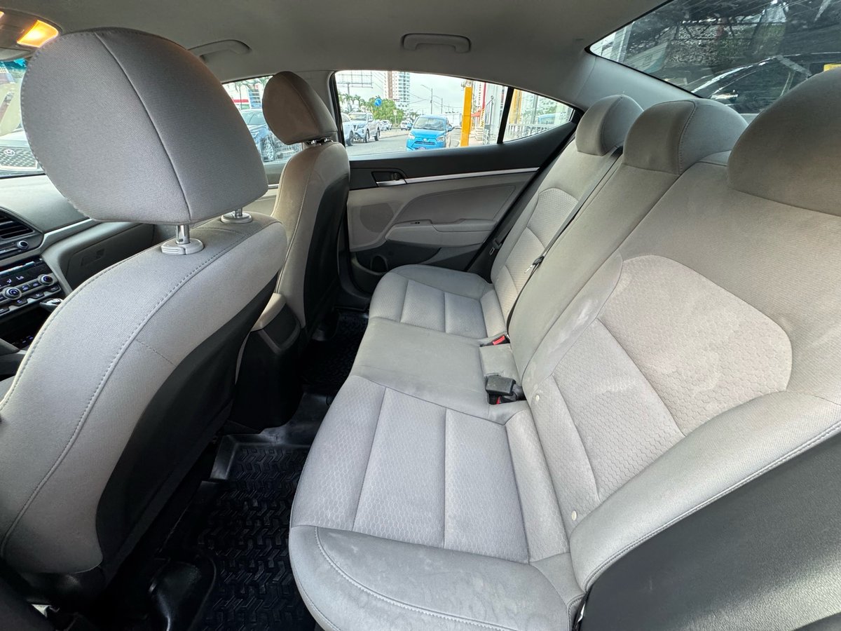 Hyundai Elantra SE 2020 - foto 9 de 9