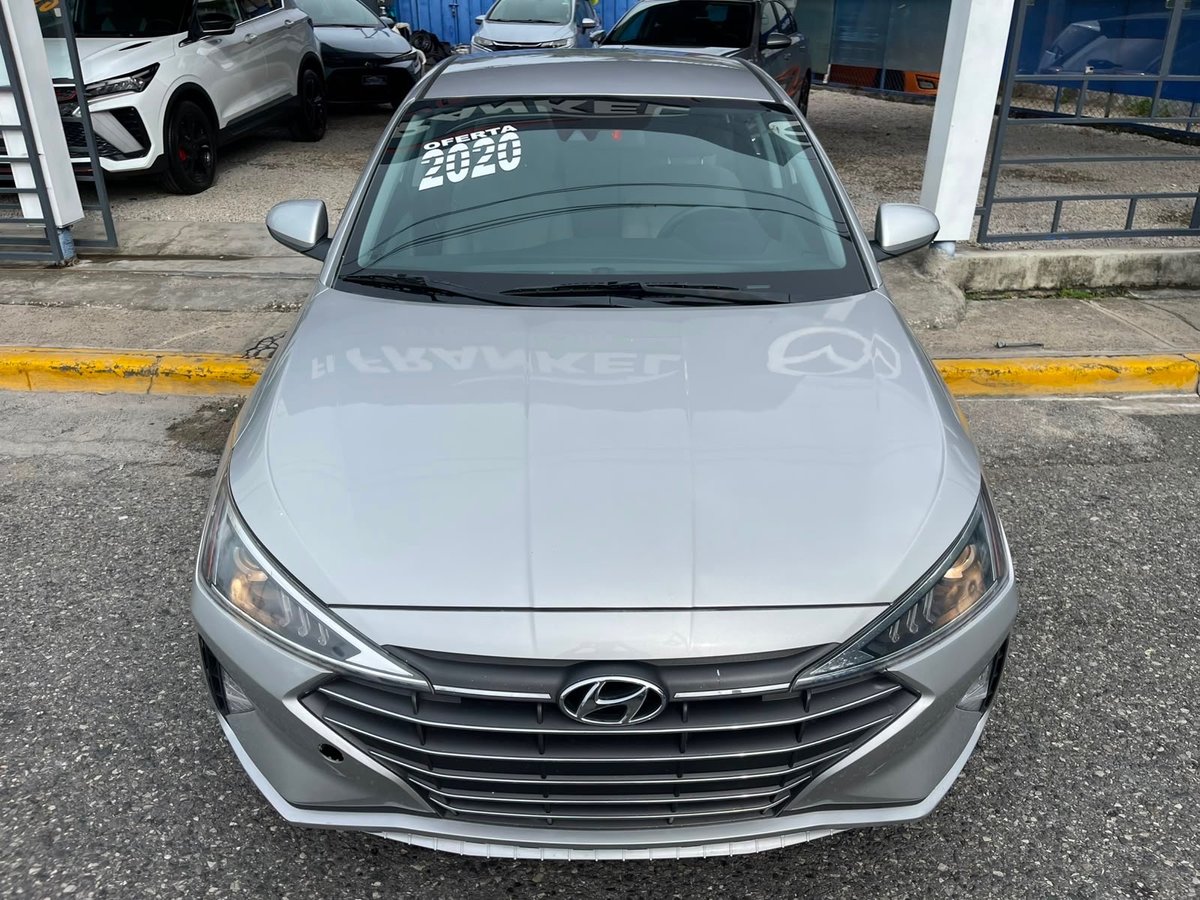 Hyundai Elantra SEL 2020 - foto 2 de 10