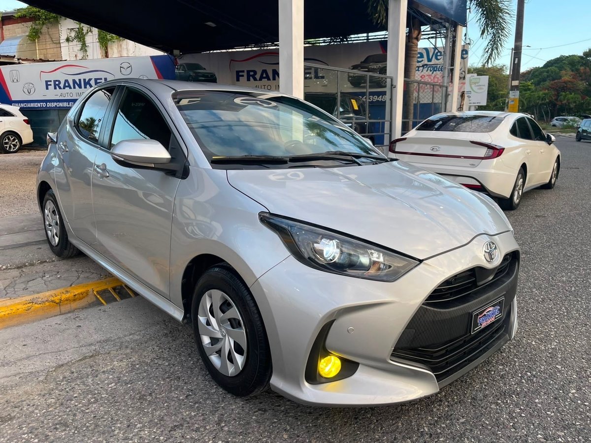 Toyota Yaris Hatchback 2020 en venta - vista principal