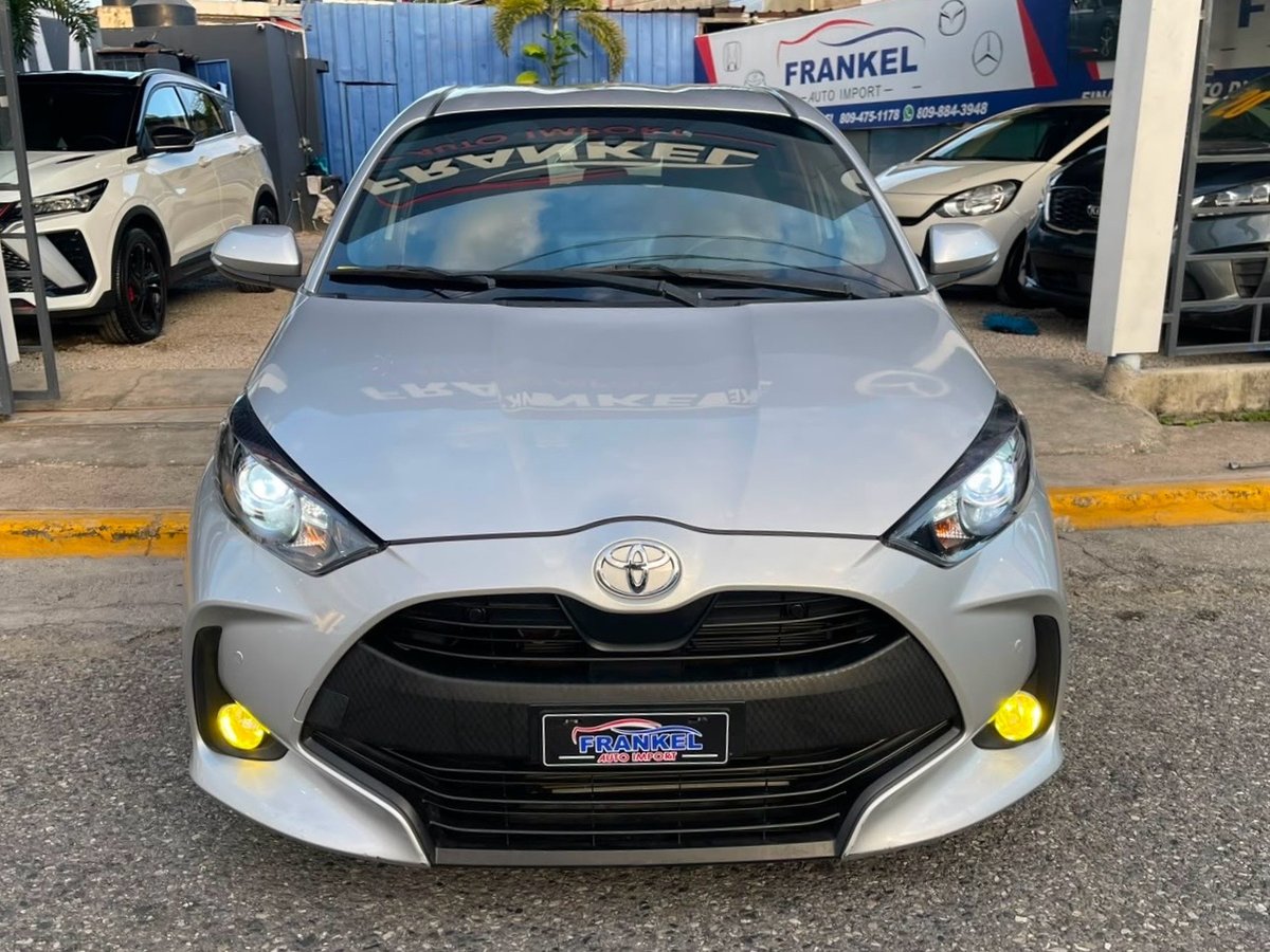 Toyota Yaris Hatchback 2020 - foto 2 de 10