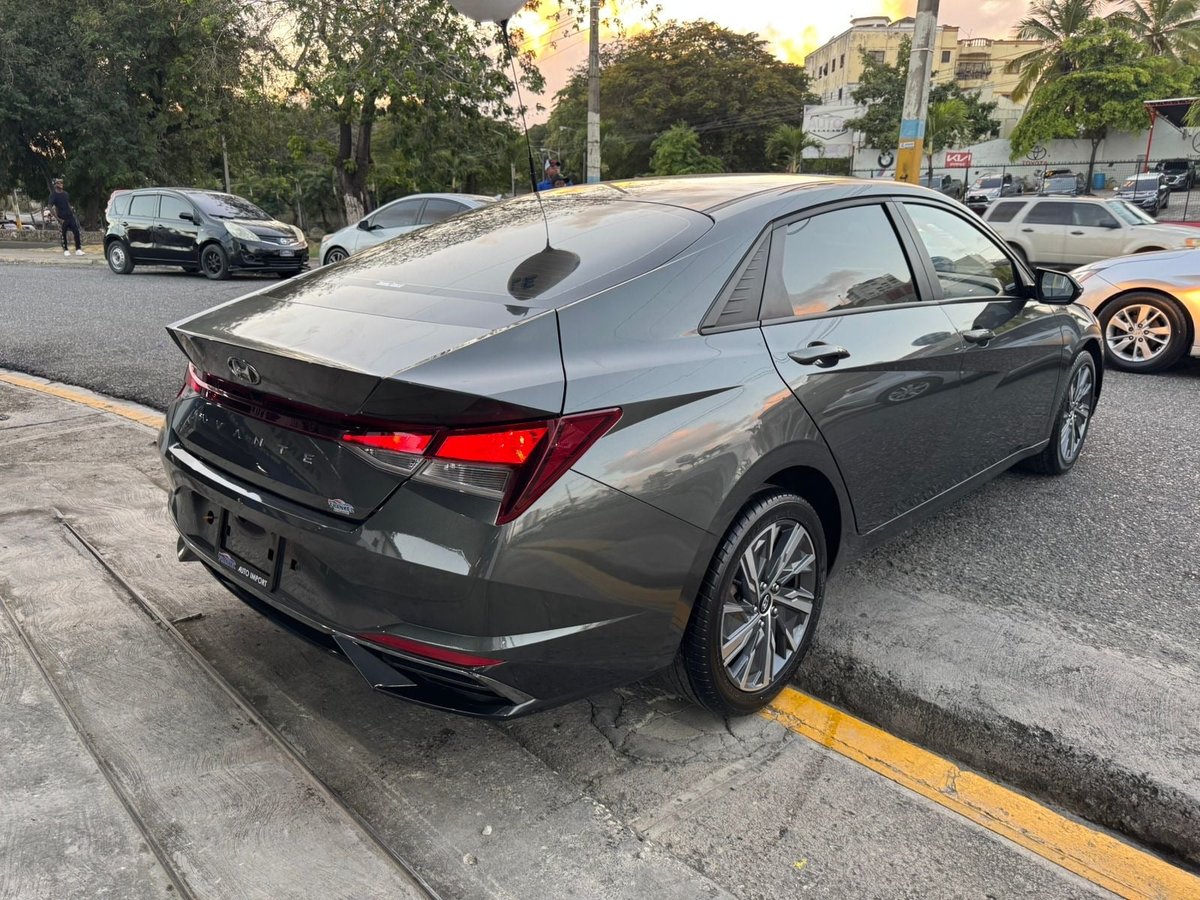 Hyundai Avante 2021 - foto 10 de 10