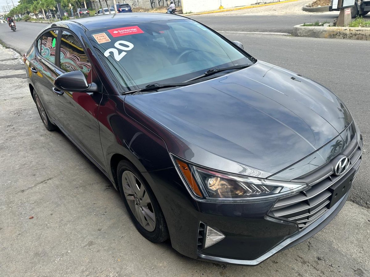 Hyundai Elantra SE 2020 - foto 2 de 12