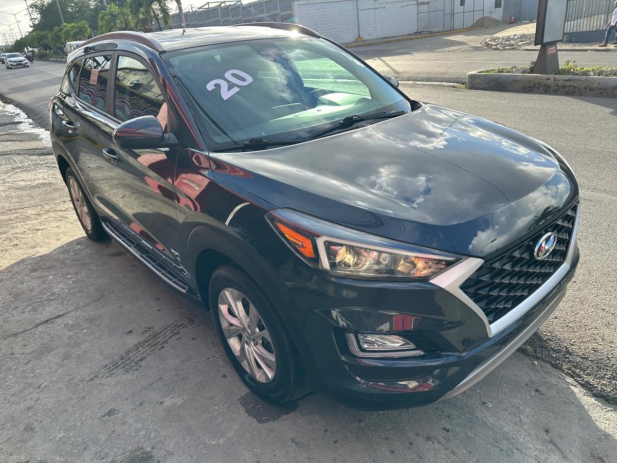 Hyundai Tucson SE 2020 - foto 2 de 12