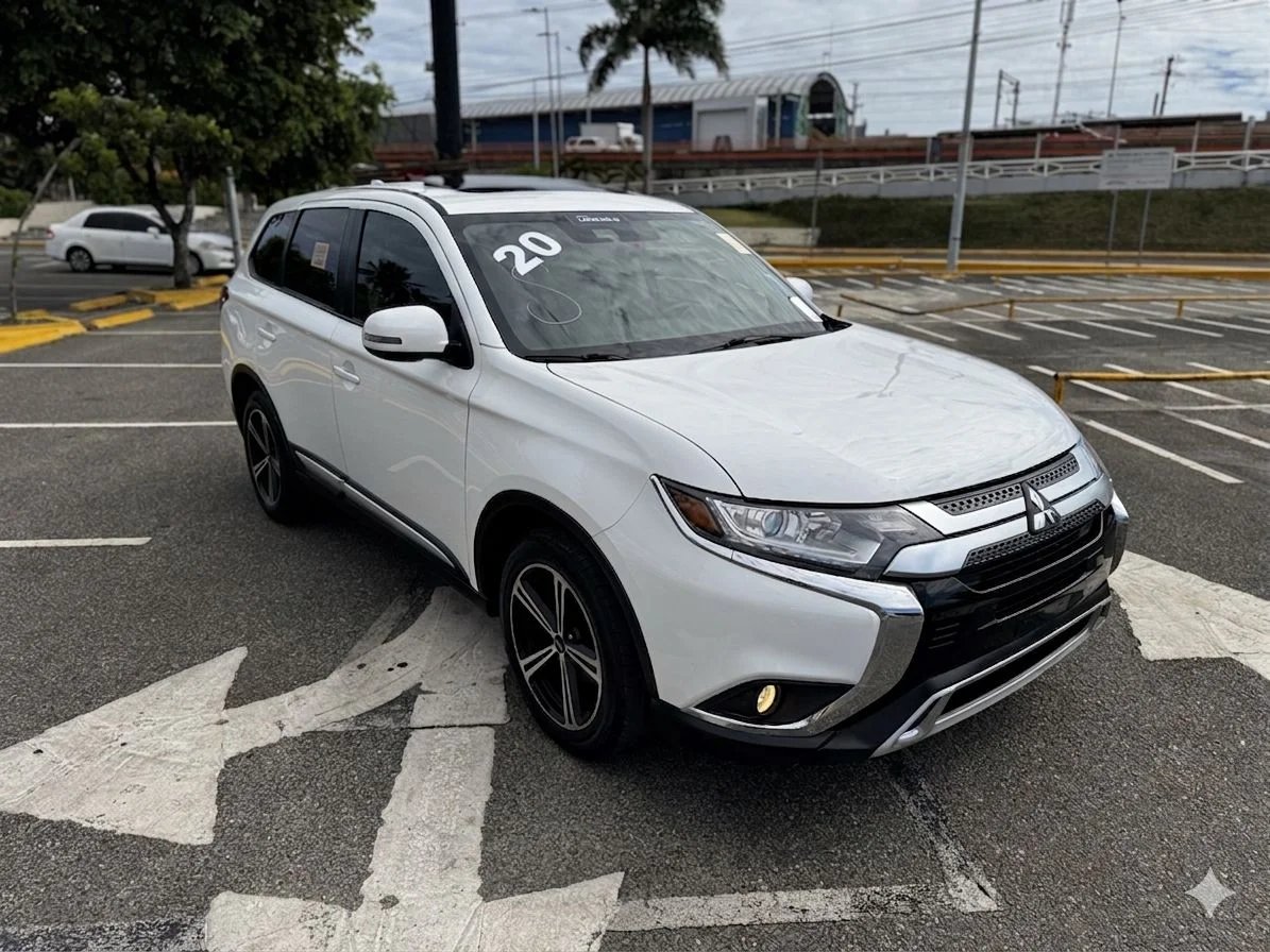 Mitsubishi Motors Outlander SE 2020 - foto 2 de 12