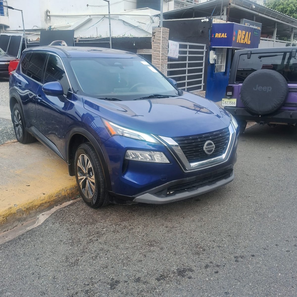 Nissan Rogue SV 2021 en venta - vista principal