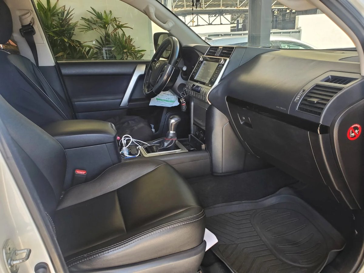 Toyota Land Cruiser Prado TXL 2020 - foto 11 de 11