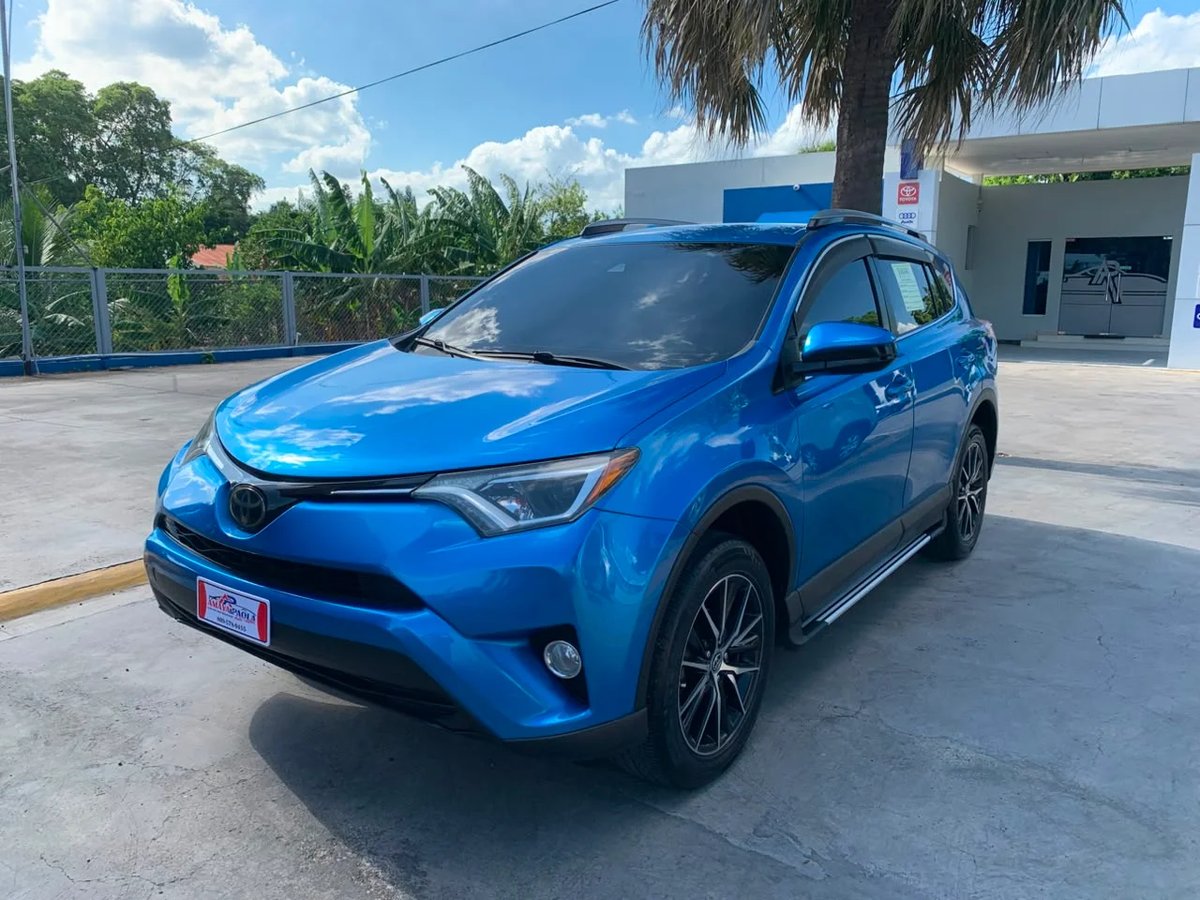Toyota RAV4 LE 2018 en venta - vista principal