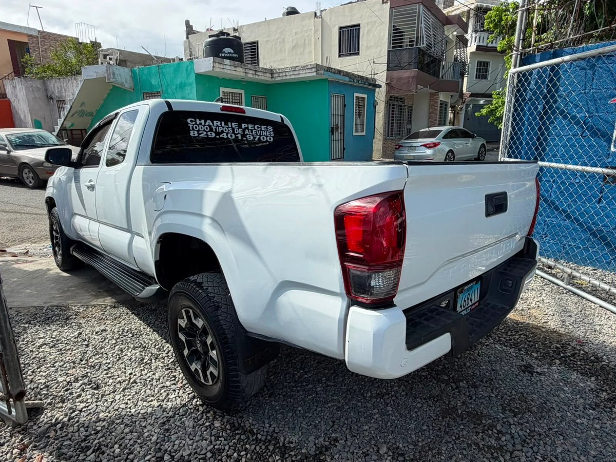 Toyota Tacoma SR5 2018 - foto 2 de 9