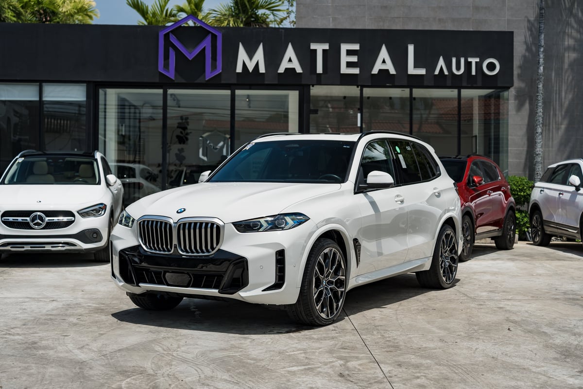 BMW X5 40i 2024 en venta - vista principal