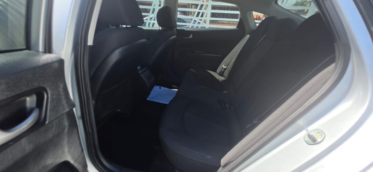 Kia Optima LX 2020 - foto 8 de 8
