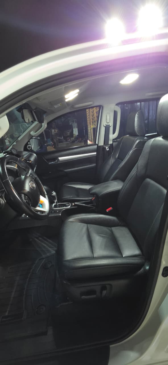 Toyota Hilux SRV 2025 - foto 10 de 10