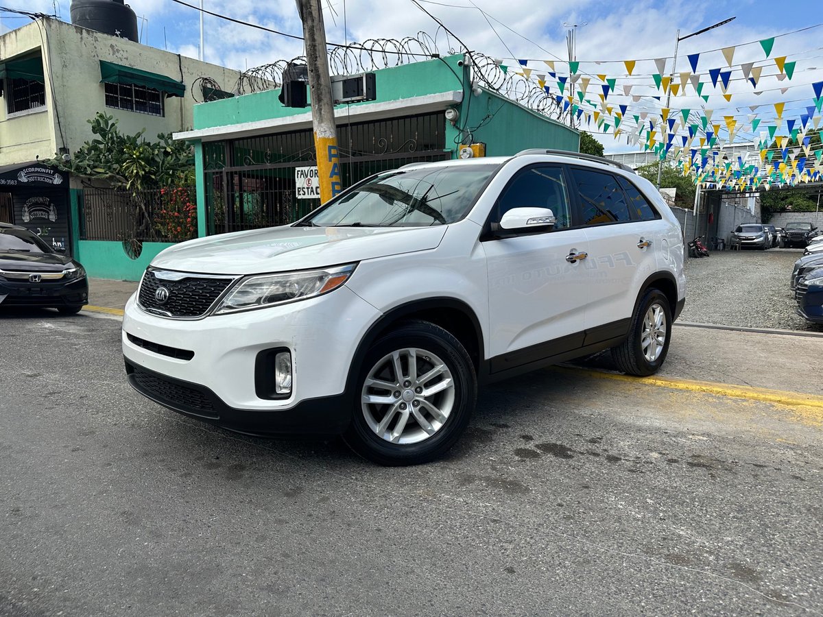 Kia Sorento LX 2015 en venta - vista principal