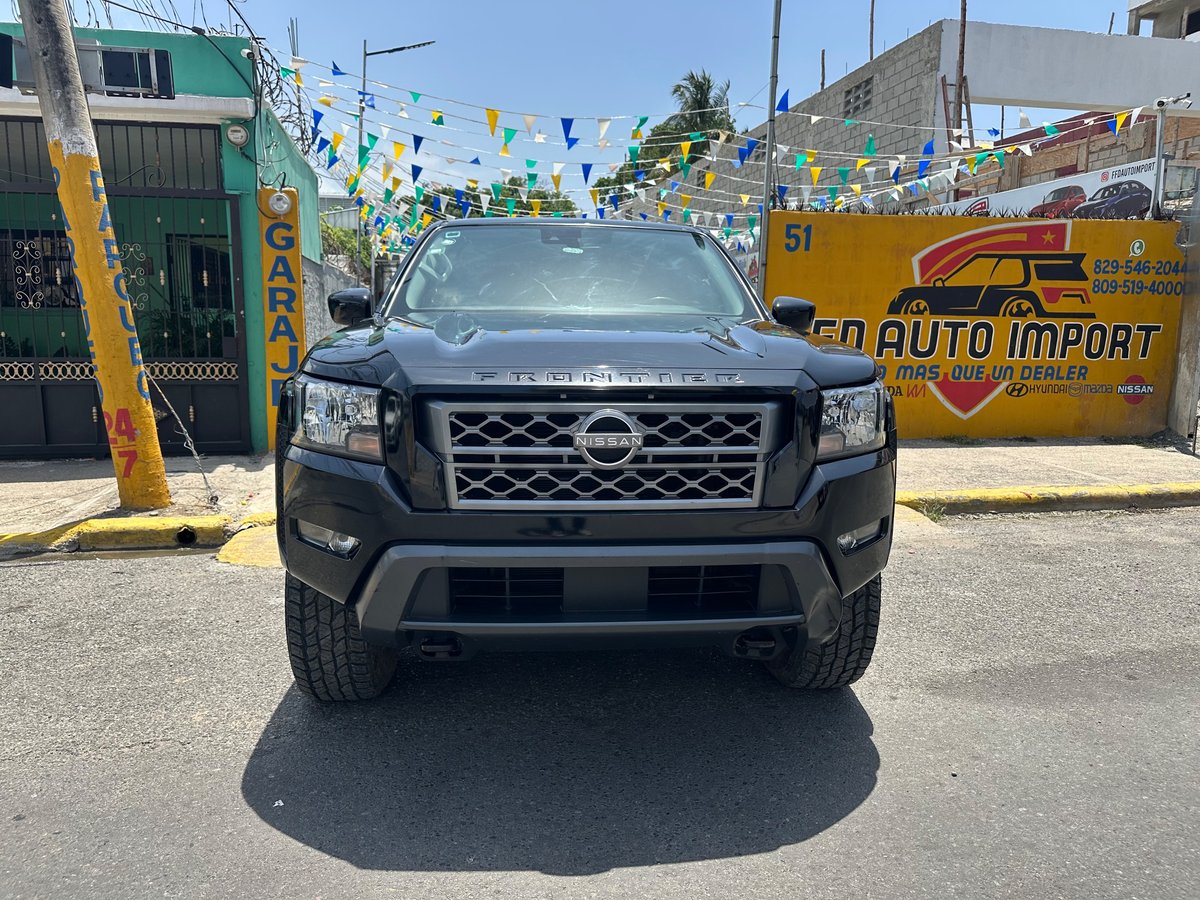 Nissan Frontier SV 2022 - foto 2 de 8