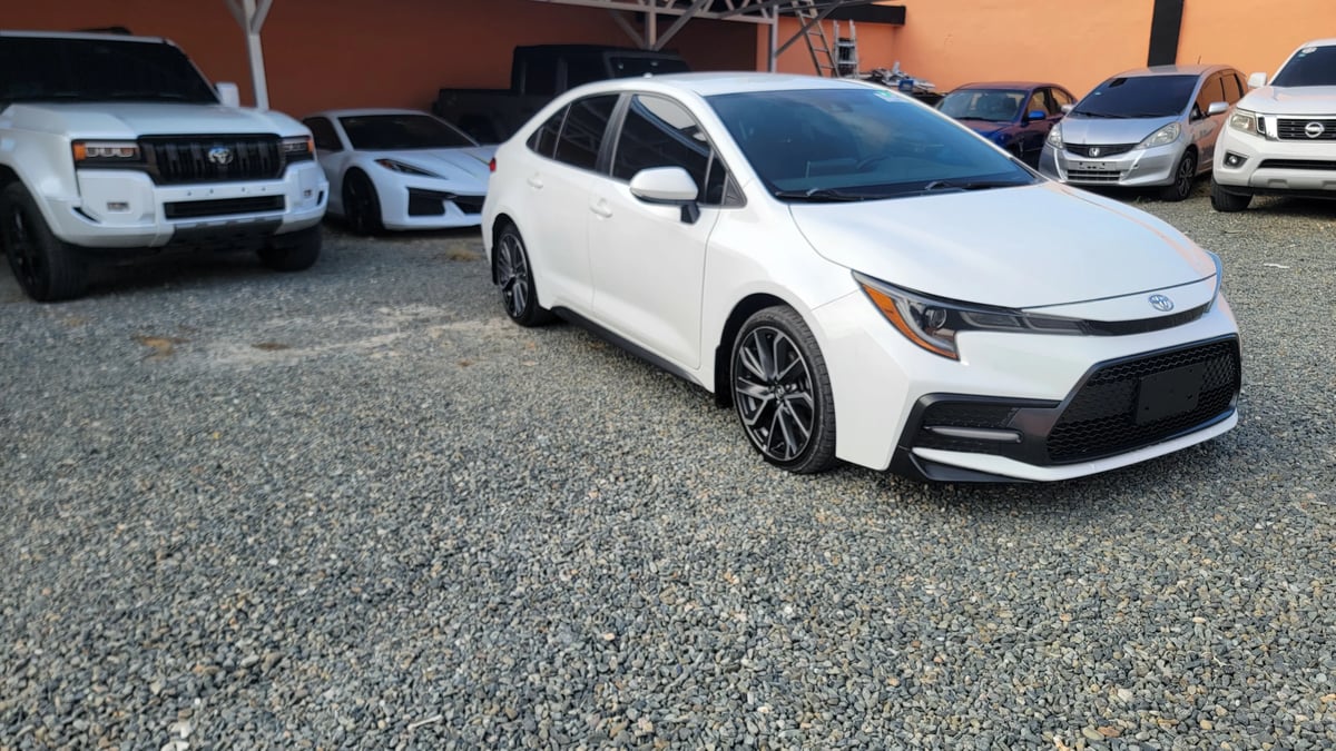 Toyota Corolla SE 2021 - foto 2 de 10