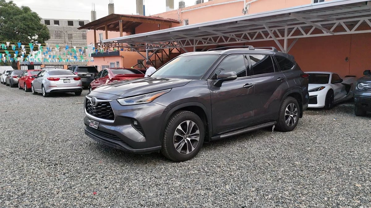 Toyota Highlander XLE 2021 en venta - vista principal