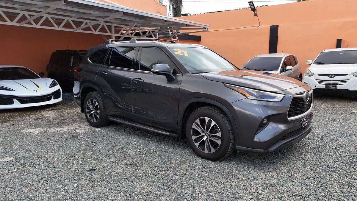 Toyota Highlander XLE 2021 - foto 2 de 17