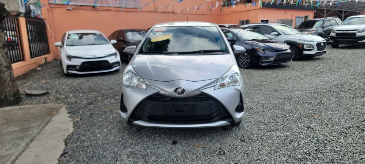 Toyota VITZ 2019 en venta - vista principal