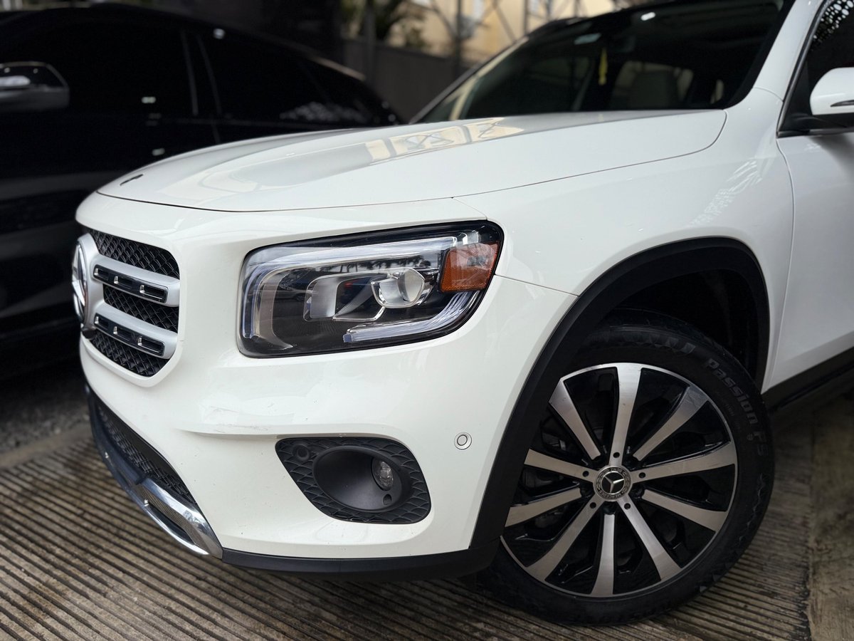 Mercedes Benz GLB 250 2021 - foto 2 de 10