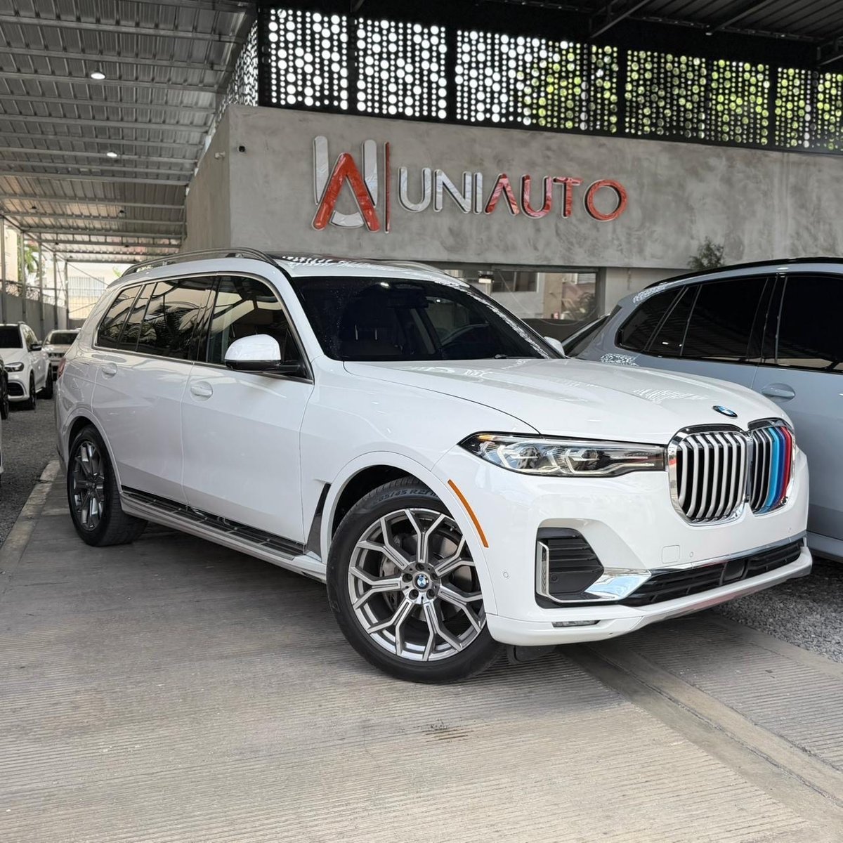 BMW X7 XDRIVE 40i 2019 - foto 2 de 10