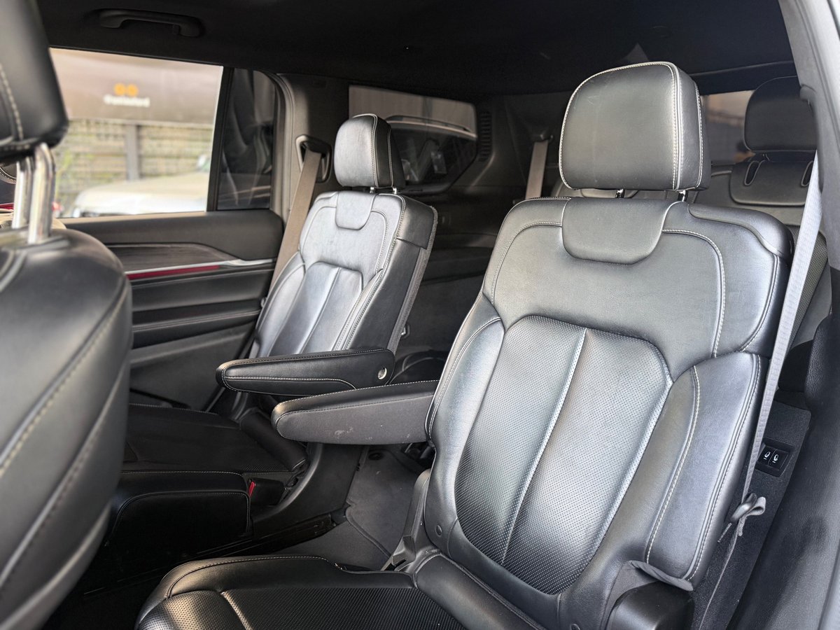 Jeep Grand Cherokee L Overland 2021 - foto 8 de 8
