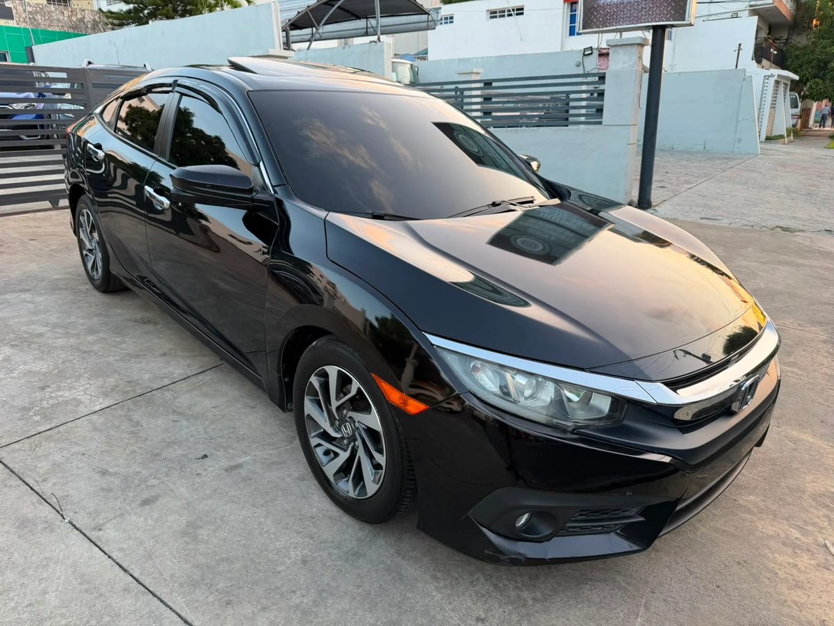 Honda Civic EX 2018 - foto 2 de 10