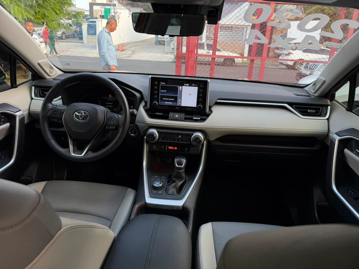 Toyota RAV4 Limited 2020 - foto 12 de 12