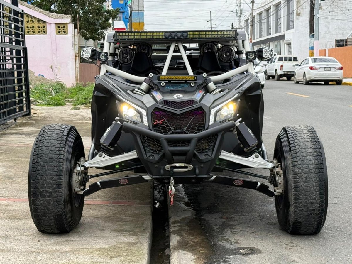 Can Am Maverick X RS TURBO RR WITH SMART-SHOX 2023 - foto 2 de 12