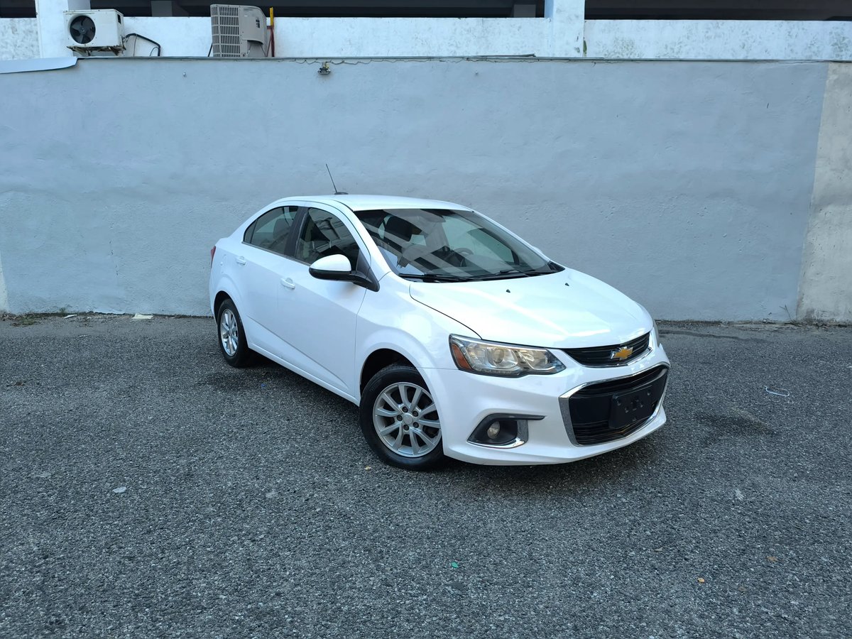 Chevrolet Sonic LT 2017 - foto 2 de 11