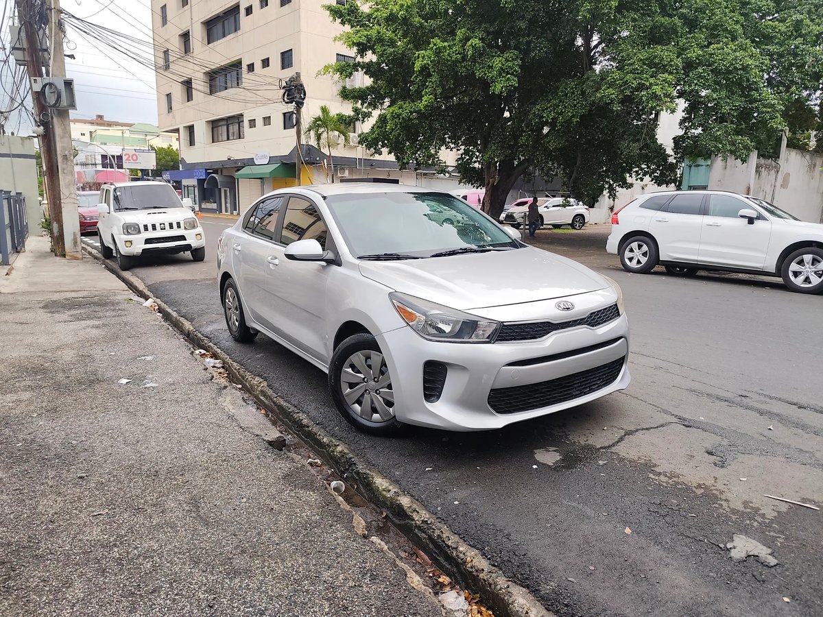 Kia Rio LX 2020 - foto 2 de 8