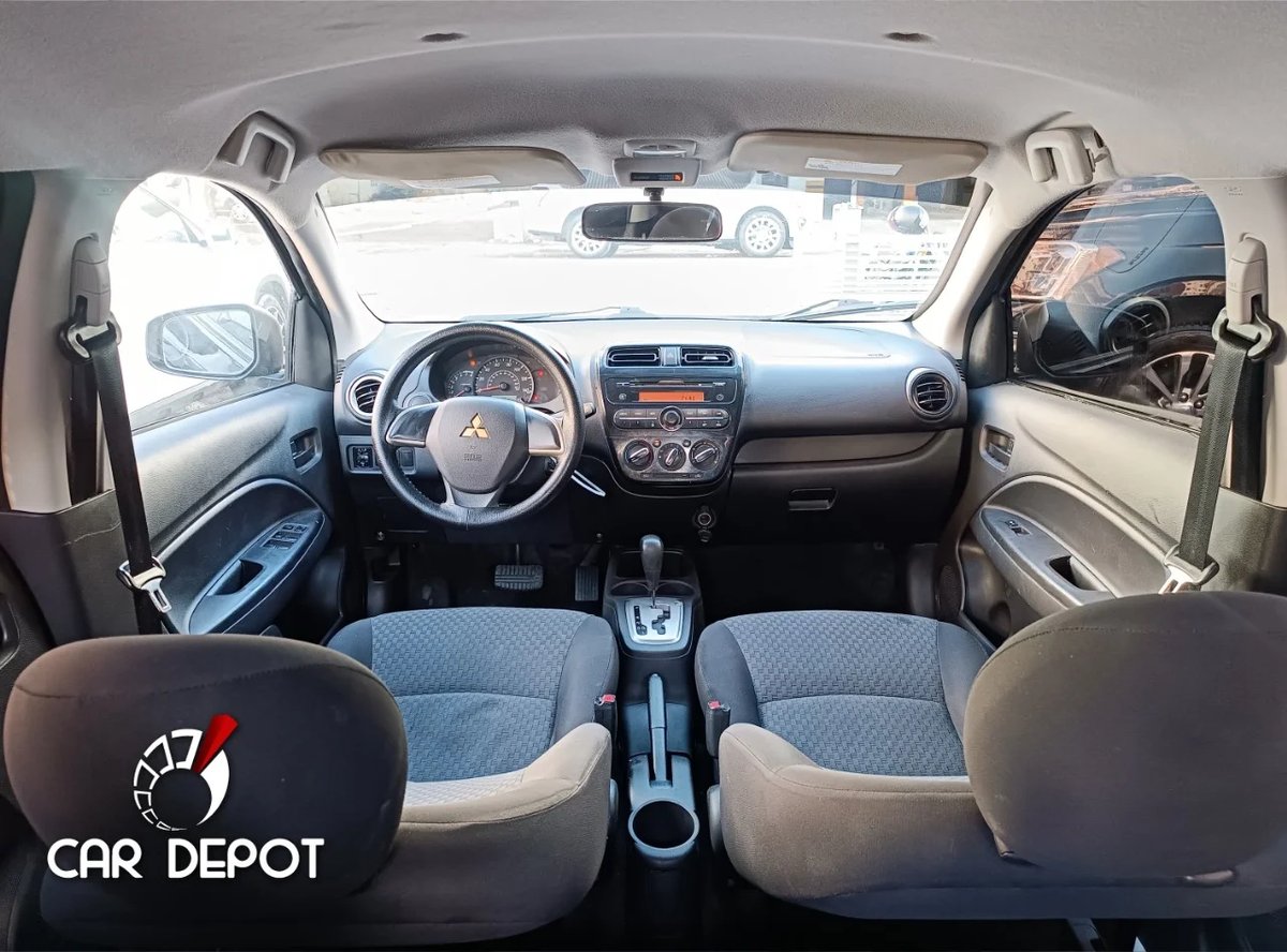 Mitsubishi Motors Mirage ES 2017 - foto 2 de 11