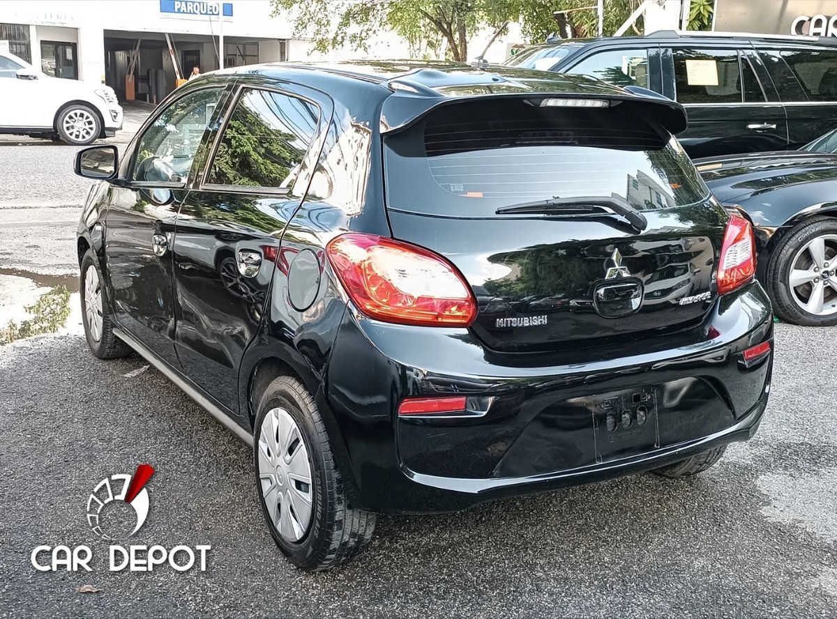Mitsubishi Motors Mirage ES 2017 - foto 11 de 11