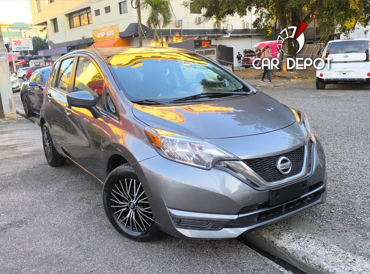 Nissan Versa Note SV 2019 - foto 2 de 12