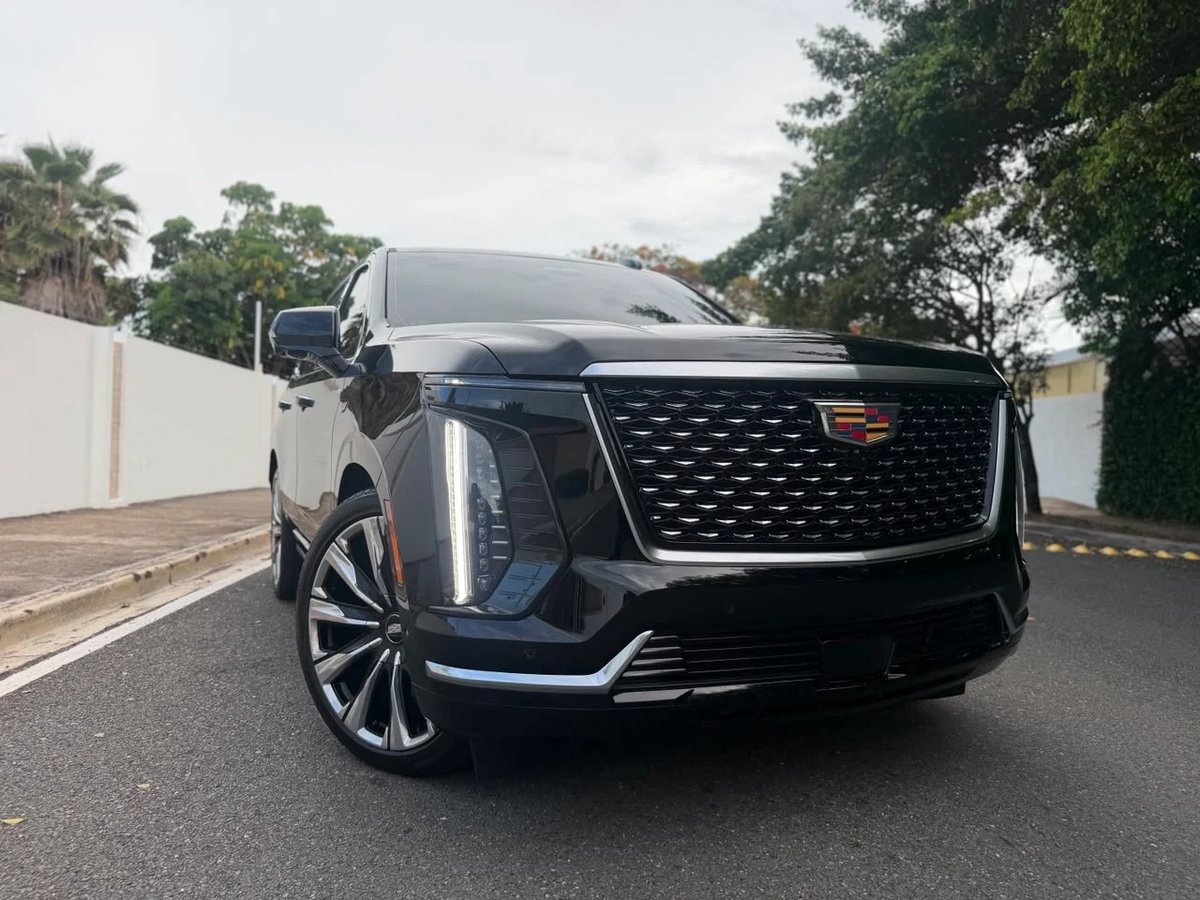 Cadillac Escalade 2026 - foto 2 de 11