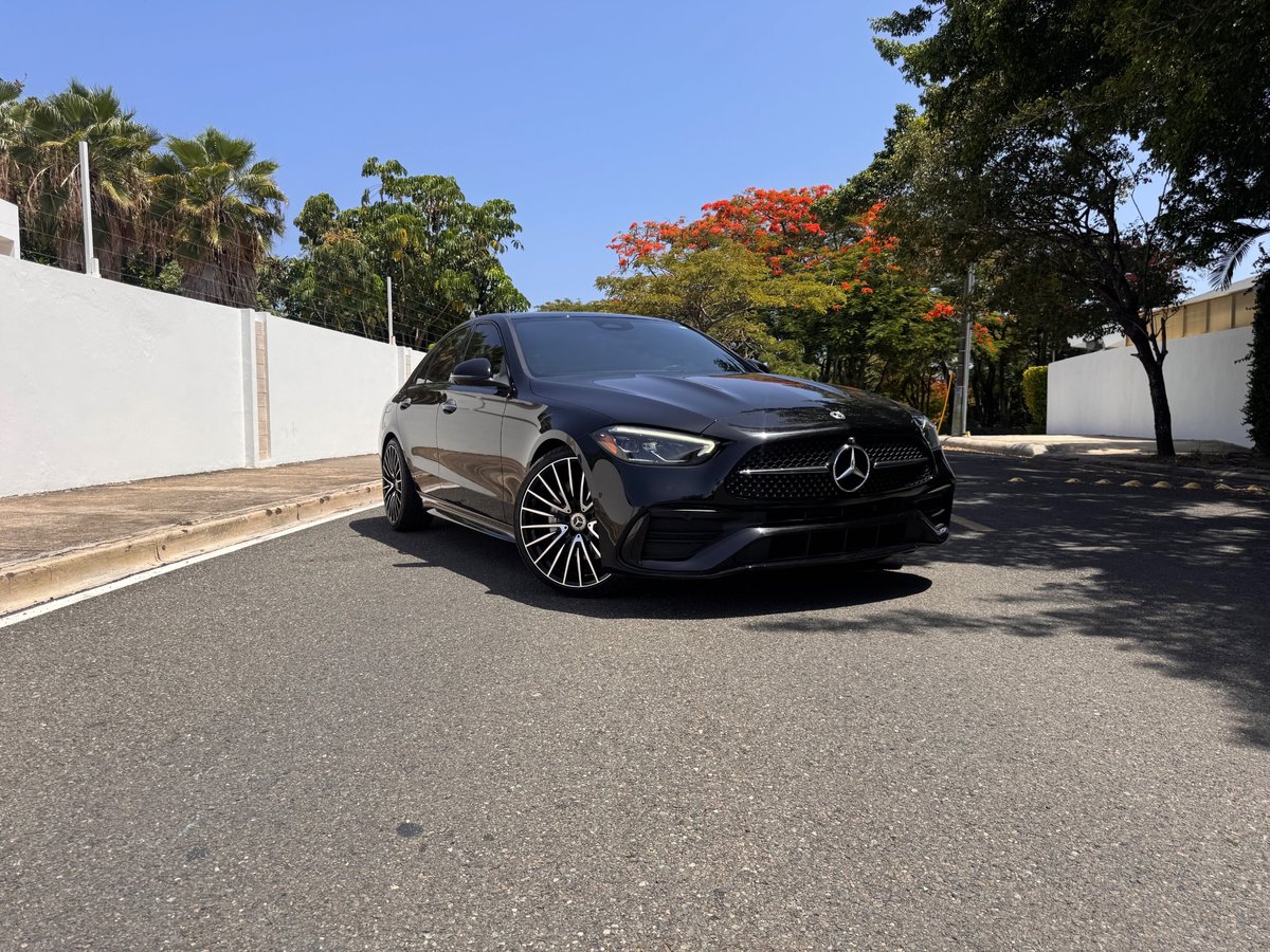 Mercedes Benz C 300 AMG 2022 - foto 2 de 10