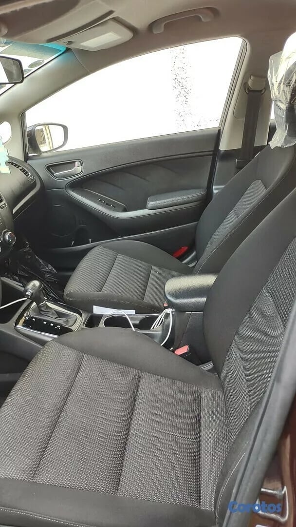 Kia Forte LX 2017 - foto 6 de 6