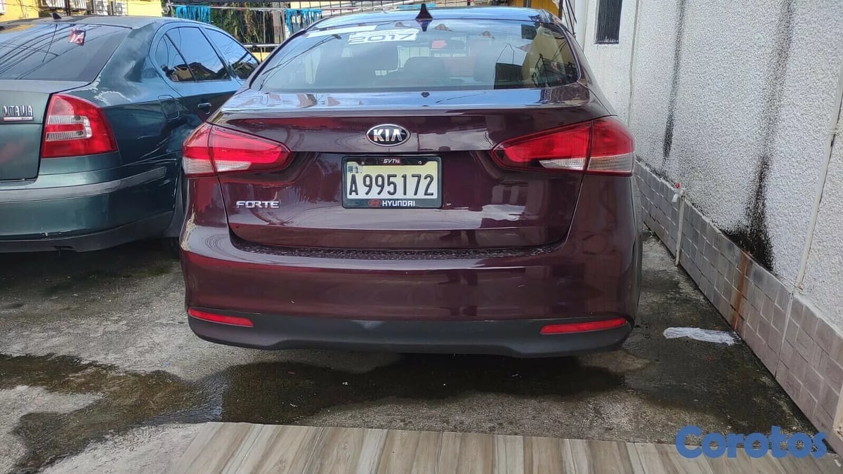 Kia Forte LX 2017 - foto 2 de 6