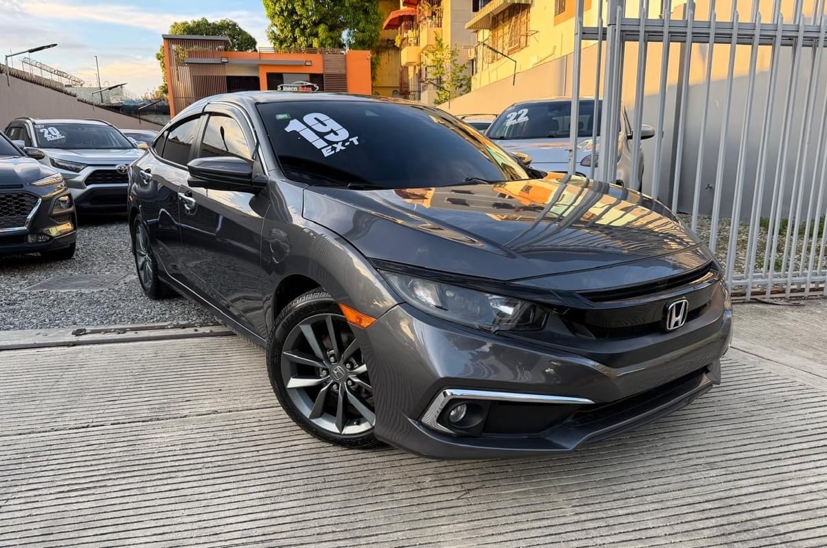 Honda Civic EXL-T 2019 - foto 2 de 9