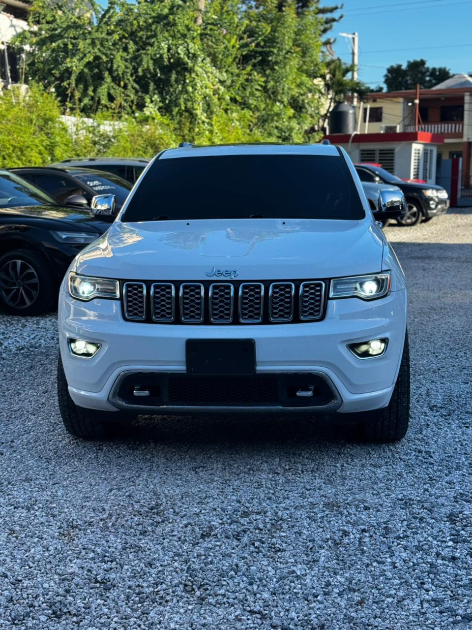 Jeep Grand Cherokee Overland 2020 - foto 2 de 12