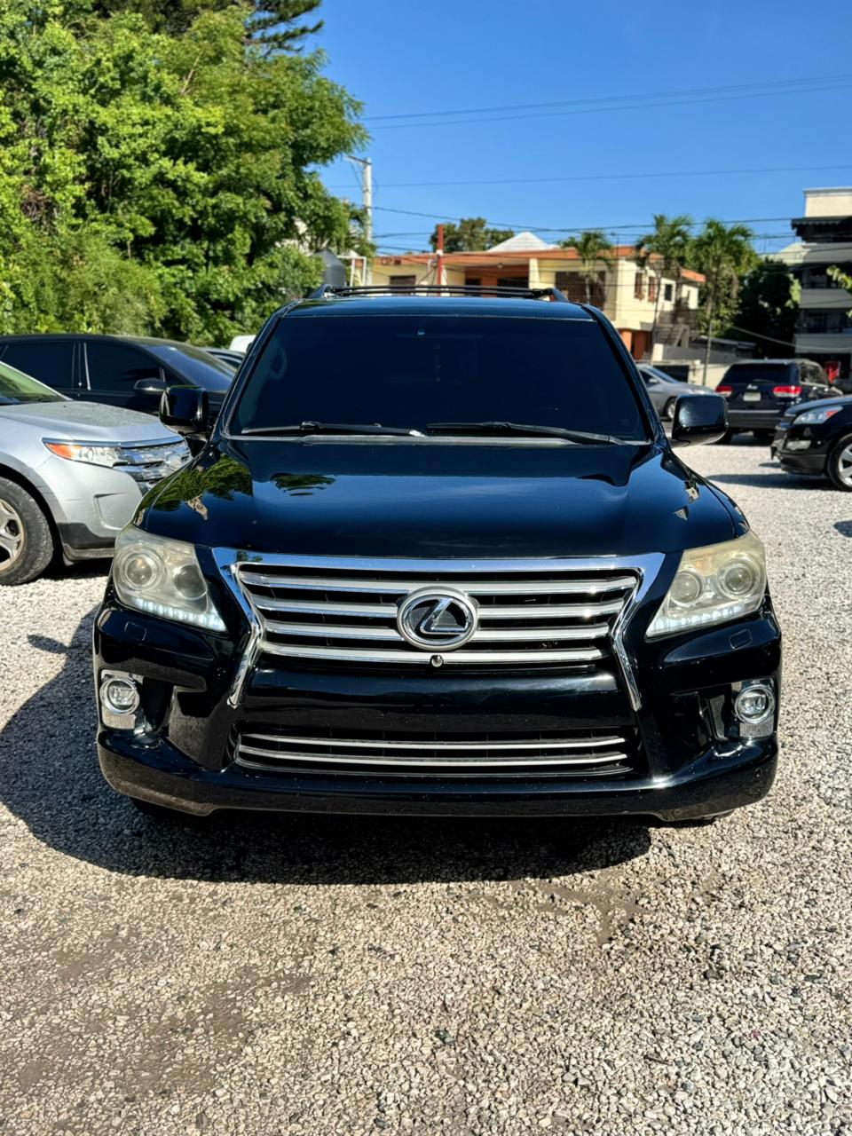 Lexus LX 570 2010 - foto 2 de 12