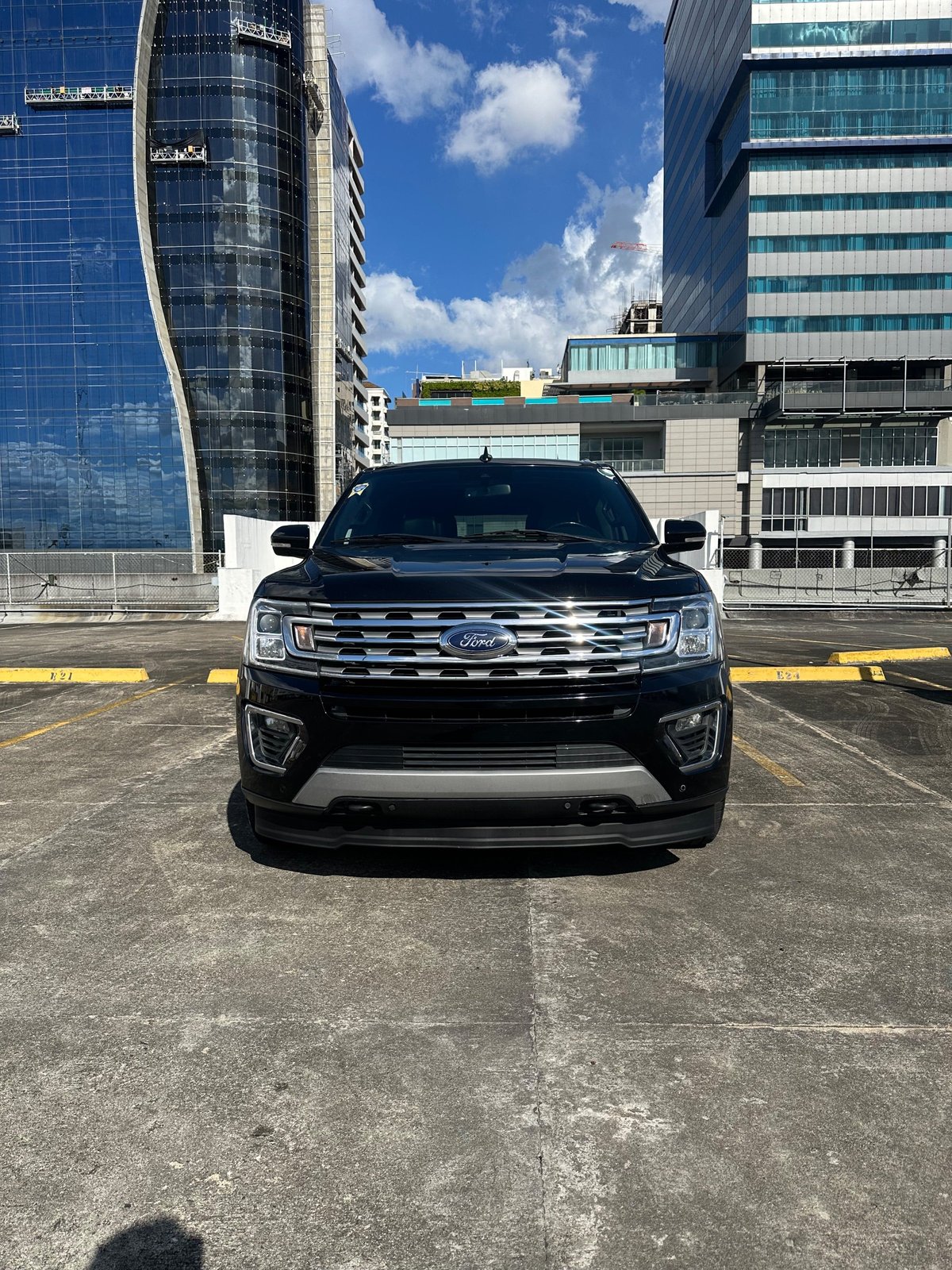 Ford Expedition Limited Max 2021 - foto 2 de 10