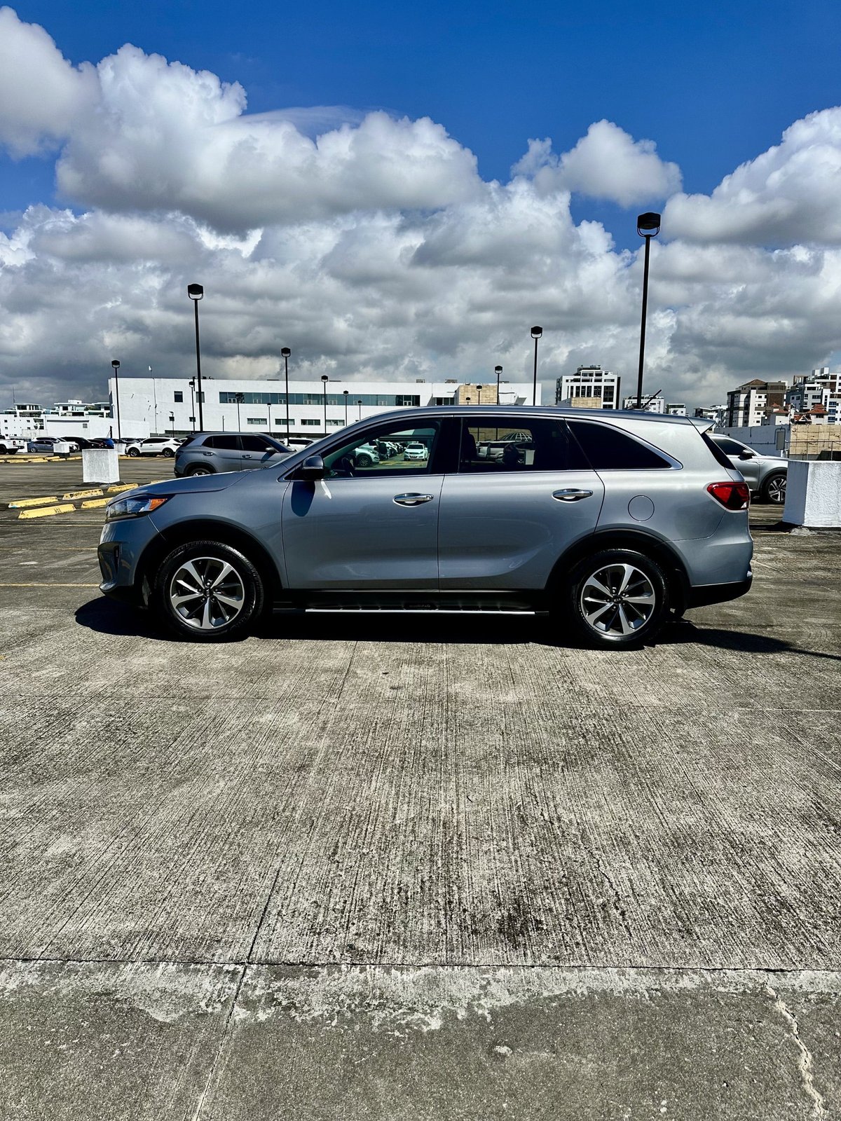 Kia Sorento LX 2020 - foto 2 de 9