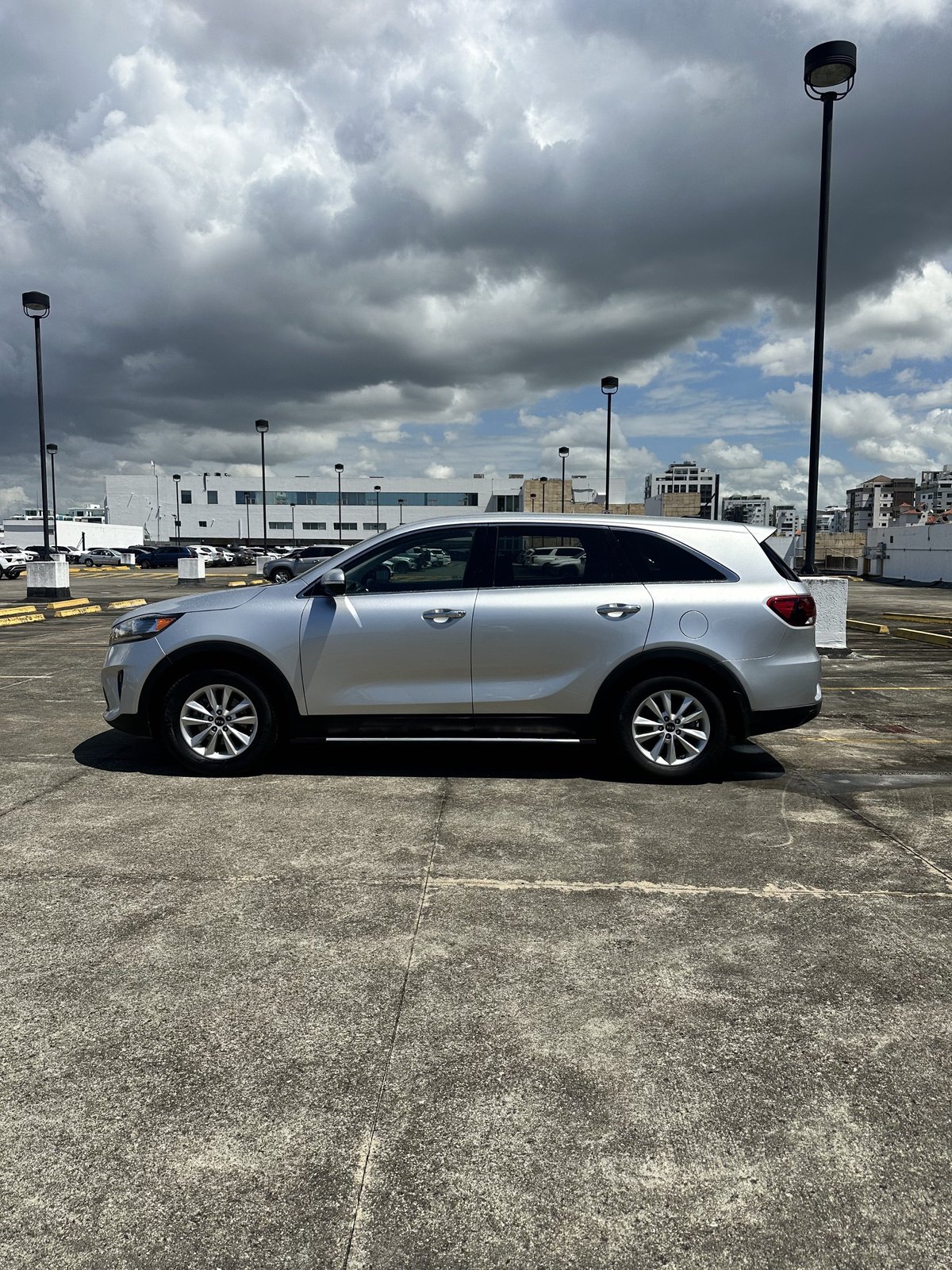 Kia Sorento LX 2020 - foto 2 de 10