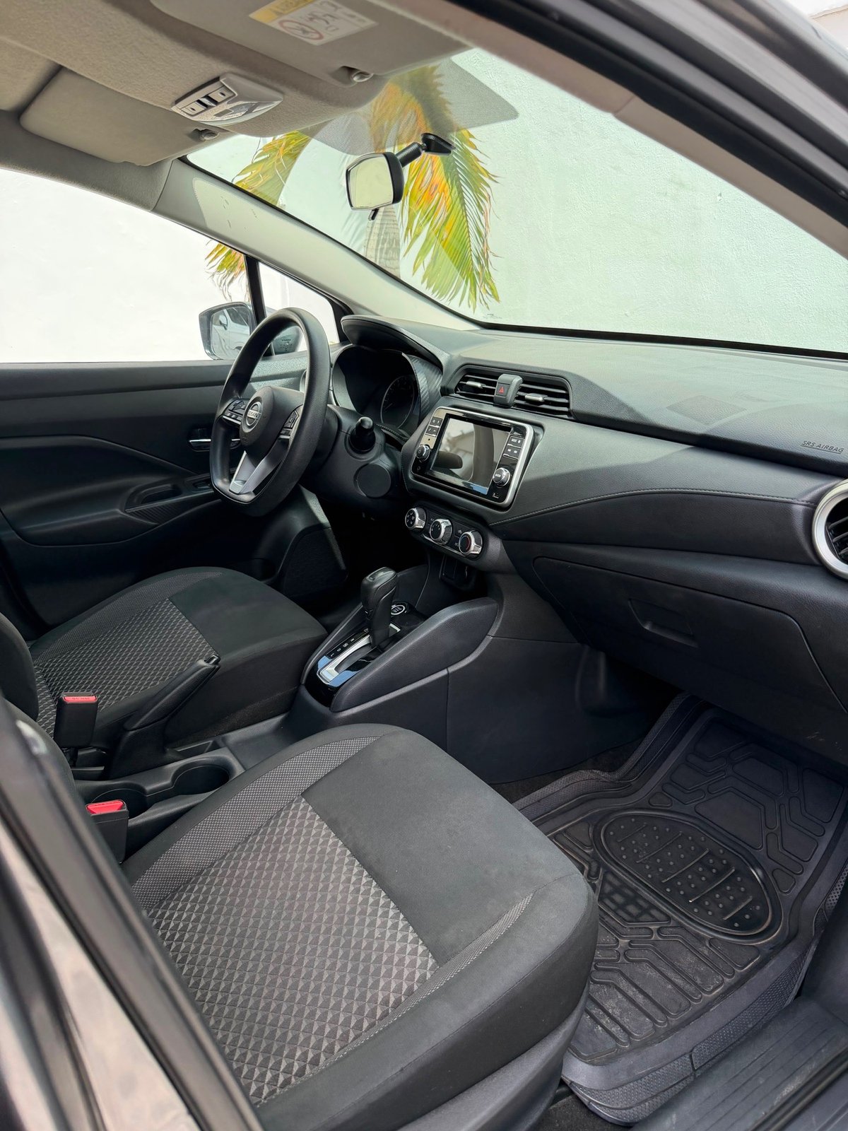 Nissan Versa SV 2021 - foto 8 de 8